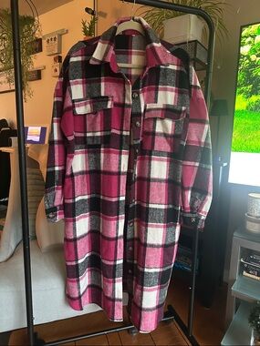 Women’s Pink Plaid Button-Front Shacket Jacket
